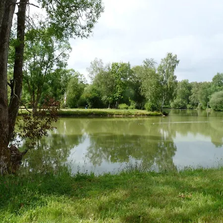 Les Landes Avec Terrasse Et Jardin Apartman Heuringhem